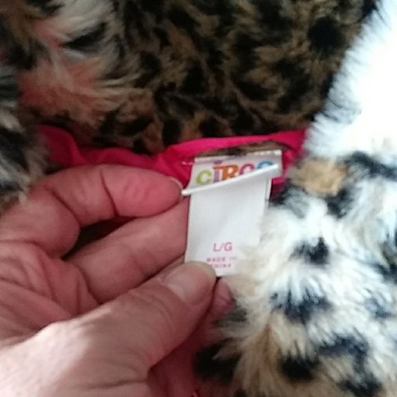 Girls Vest - Picture 2 of 2